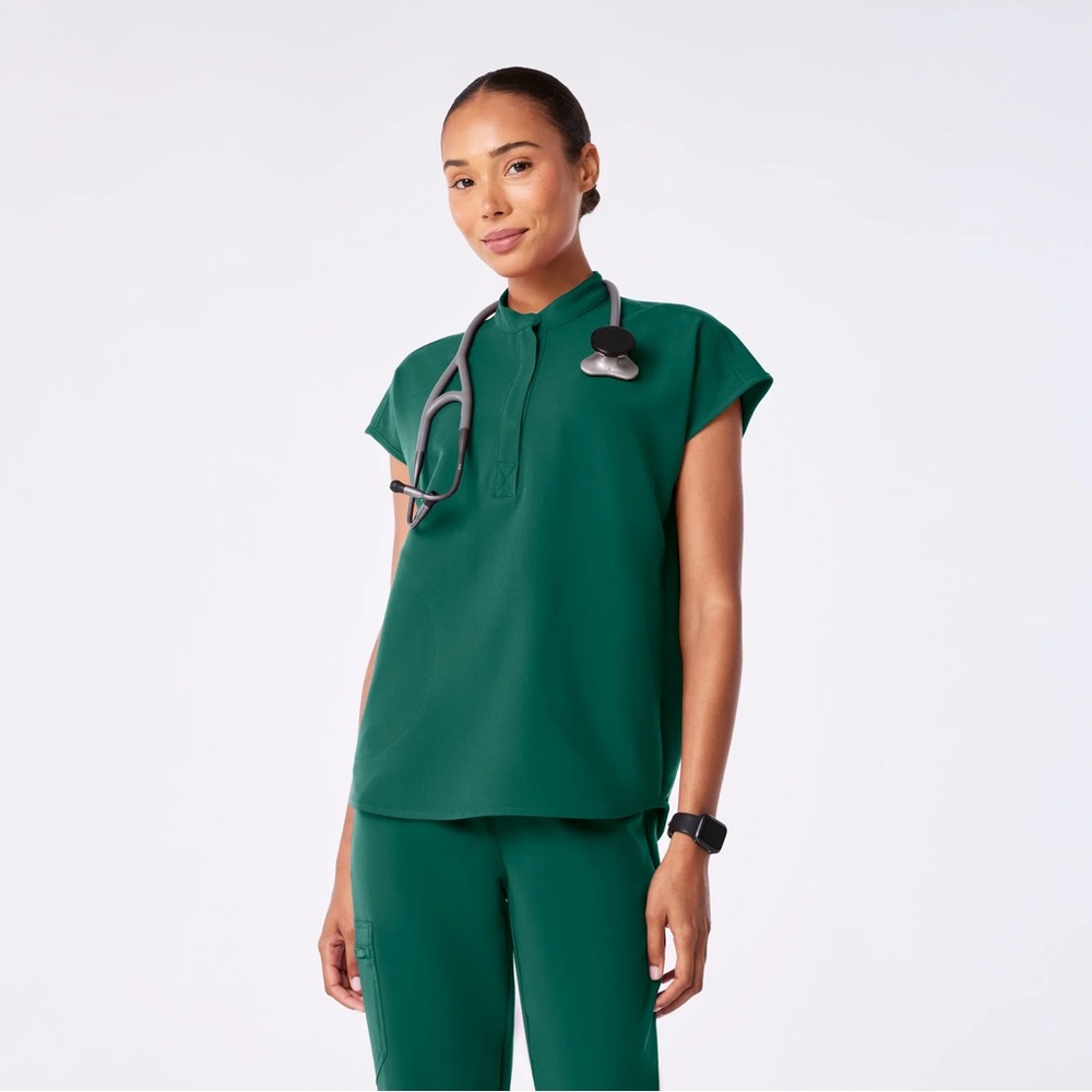 Rafaela Oversized Scrub Top™ emerald XL